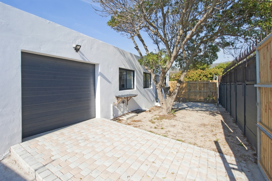 3 Bedroom Property for Sale in Faerie Knowe Western Cape